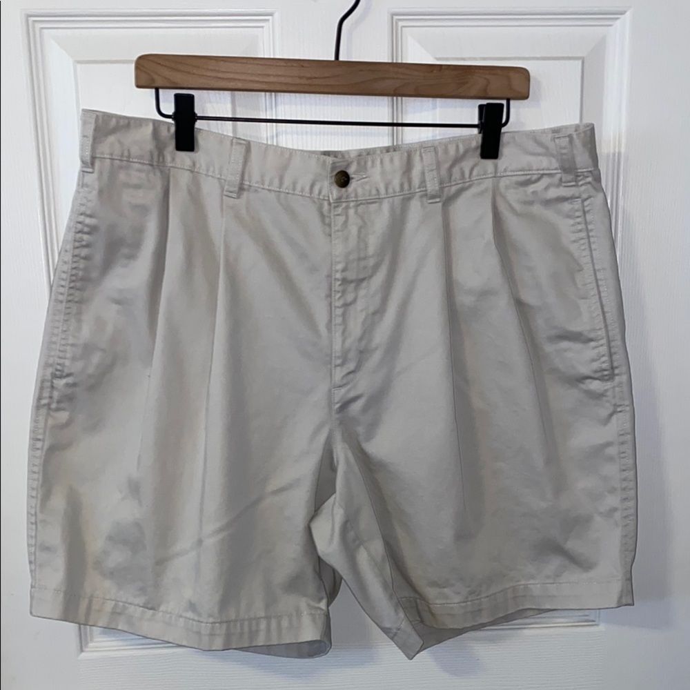 Men's Dockers Khakis No Wrinkle Twill Classic Tan Golf Shorts Size 38